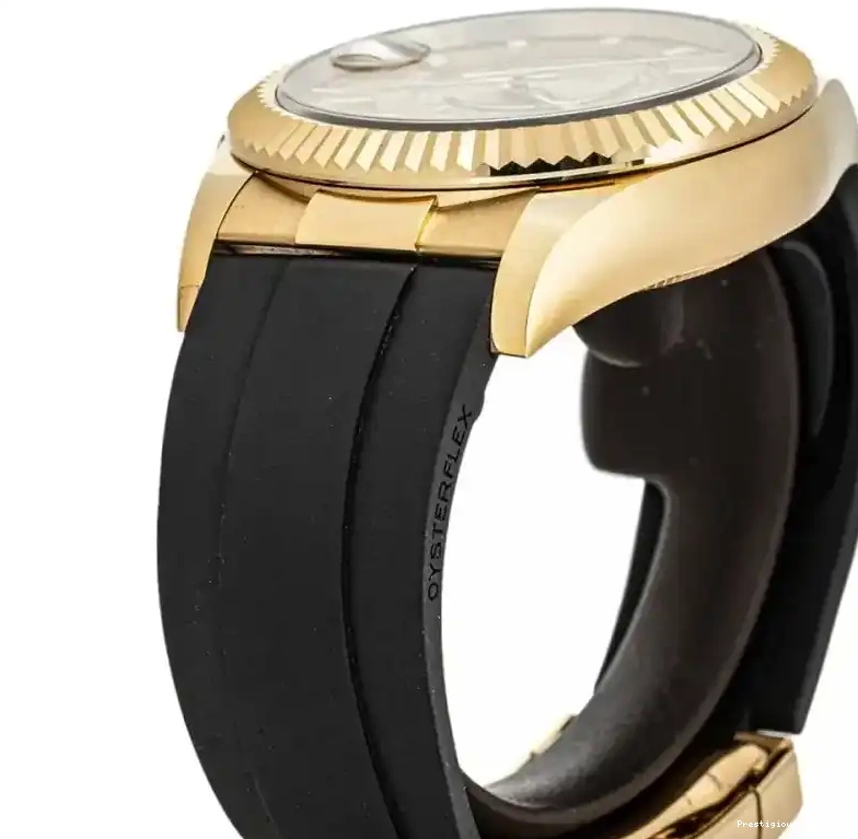 Prestigious Jewellers Sky-Dweller Rubber Rolex 326238 0707